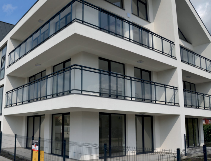 Glazing balcony windows